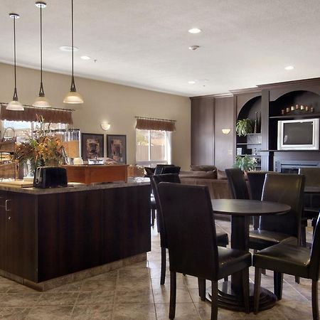 Ramada By Wyndham Drumheller Hotel & Suites Interior foto