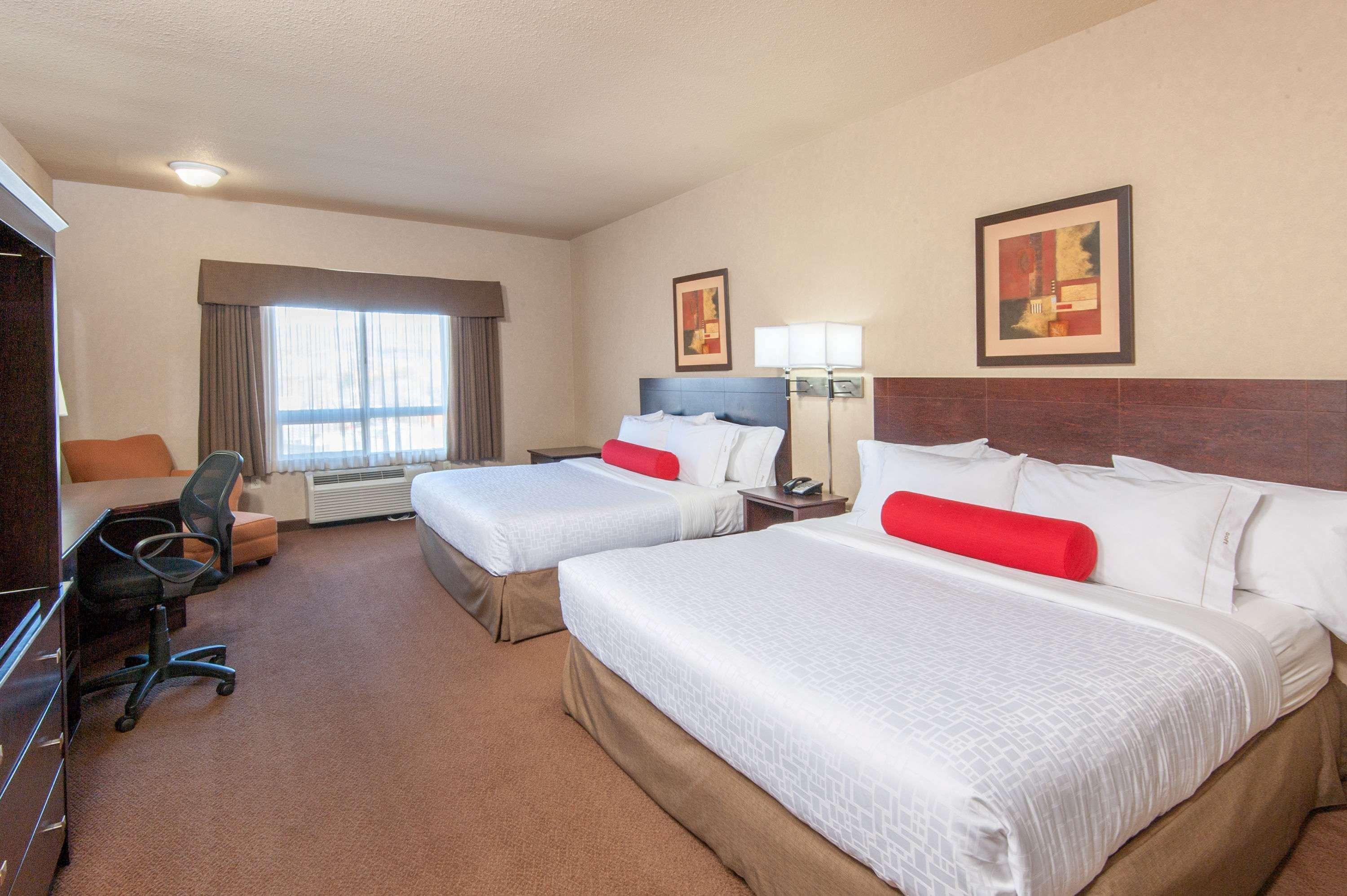 Ramada By Wyndham Drumheller Hotel & Suites Exterior foto